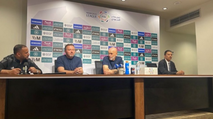 皮奧利：球隊(duì)并未因推遲開球而受影響，利雅得勝利配得上勝利