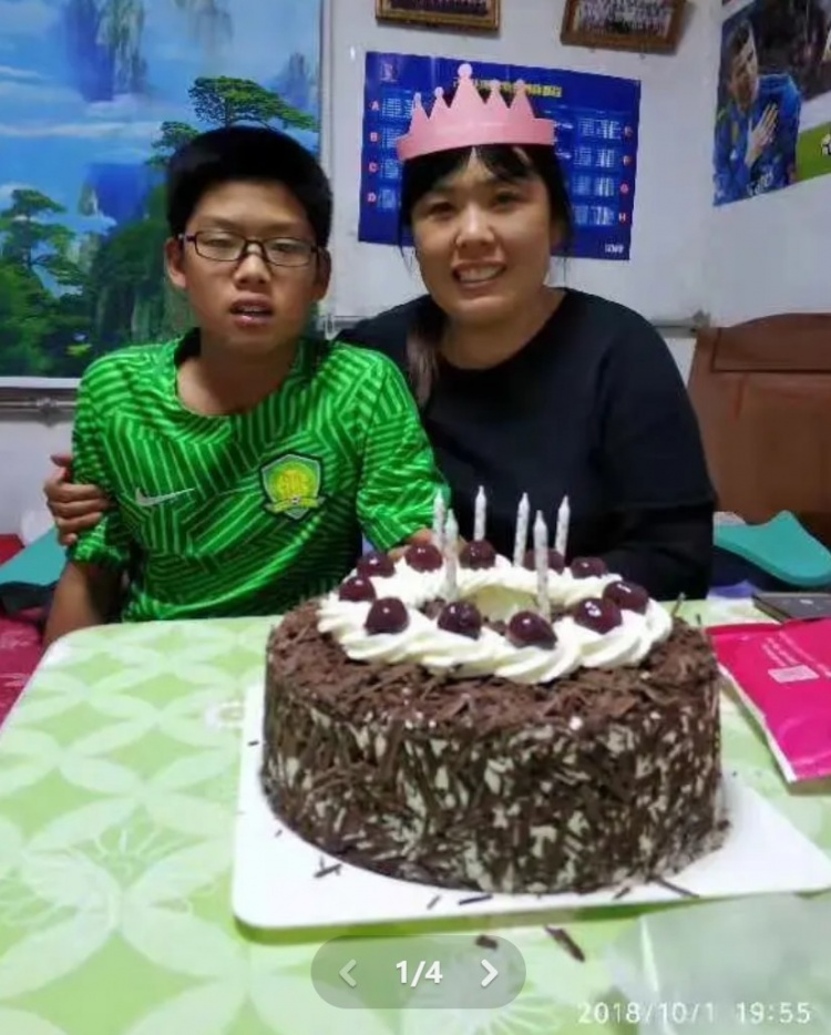 郭嘉璇母親曬照悼念兒子：璇兒生日快樂(lè)，希望天堂幸福