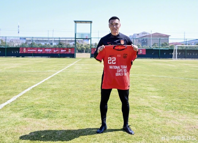 向退役的前國家隊球員于大寶表達(dá)感謝、送上祝福