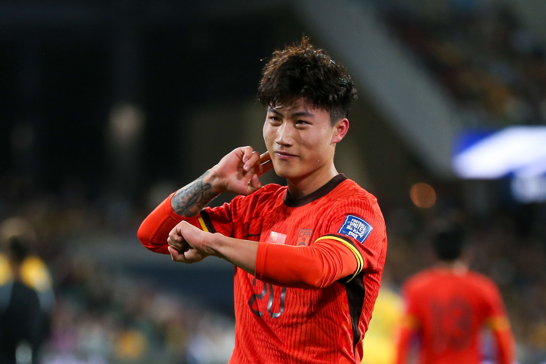 ?凌晨2:15的國(guó)足比賽，你選擇熬夜，還是一覺醒來(lái)看集錦？