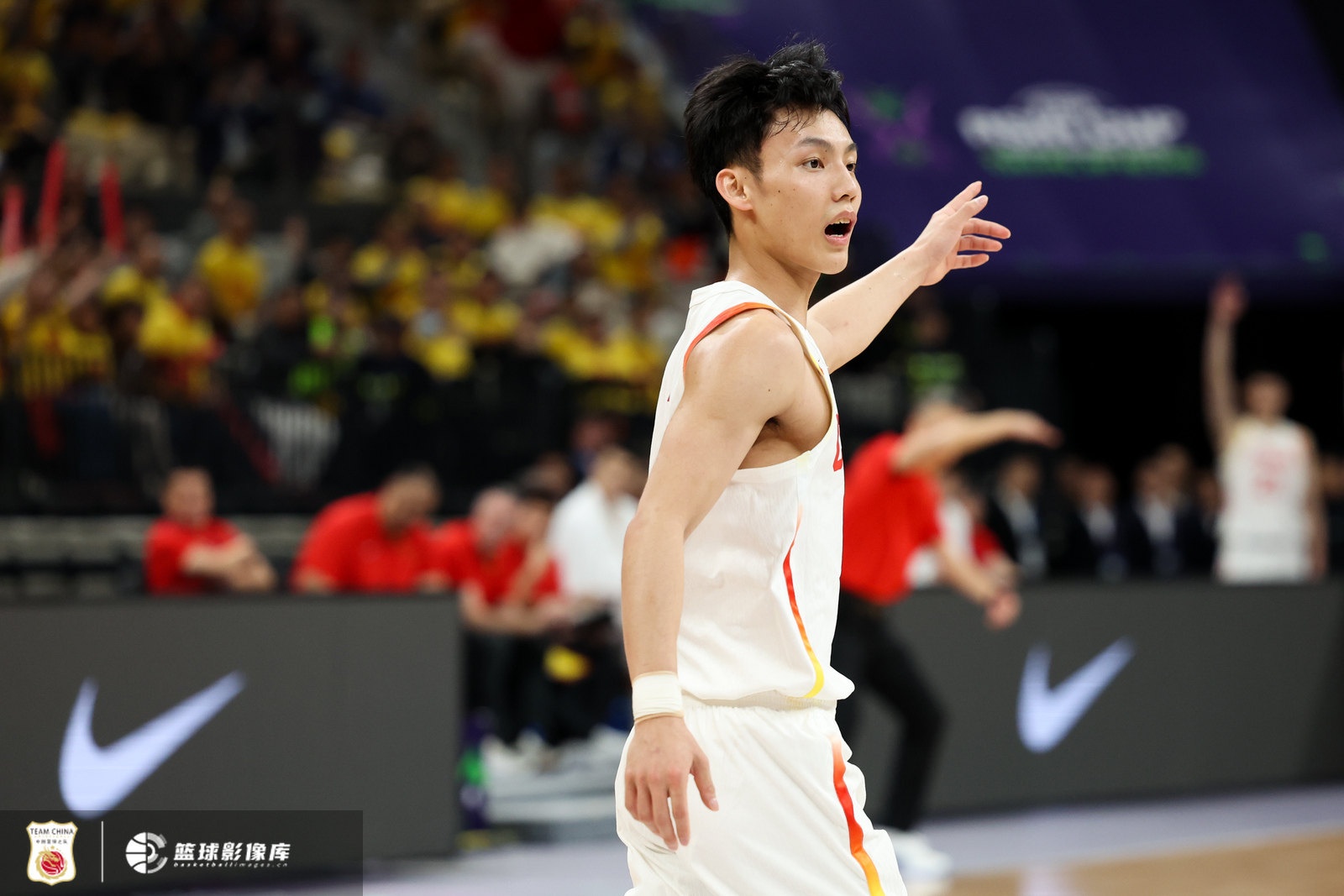 首發(fā)出戰(zhàn)不在狀態(tài)！徐杰全場(chǎng)3中0沒(méi)得分 拿到3板1助2斷另2失誤